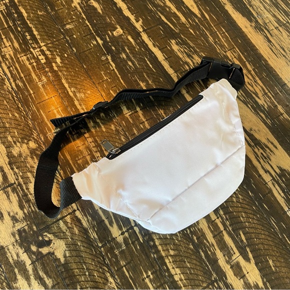 NIKE 🌟 BRAHAUS - White Fanny Pack Cross Body Bag - OS - Picture 7 of 13